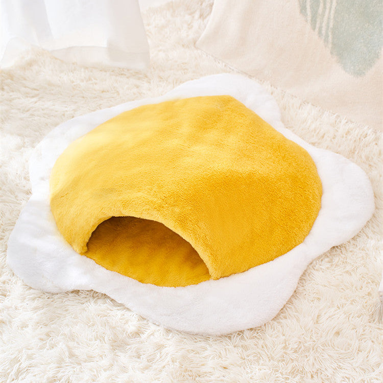 Closed Cat Sleeping Bag For Keeping Warm In Winter