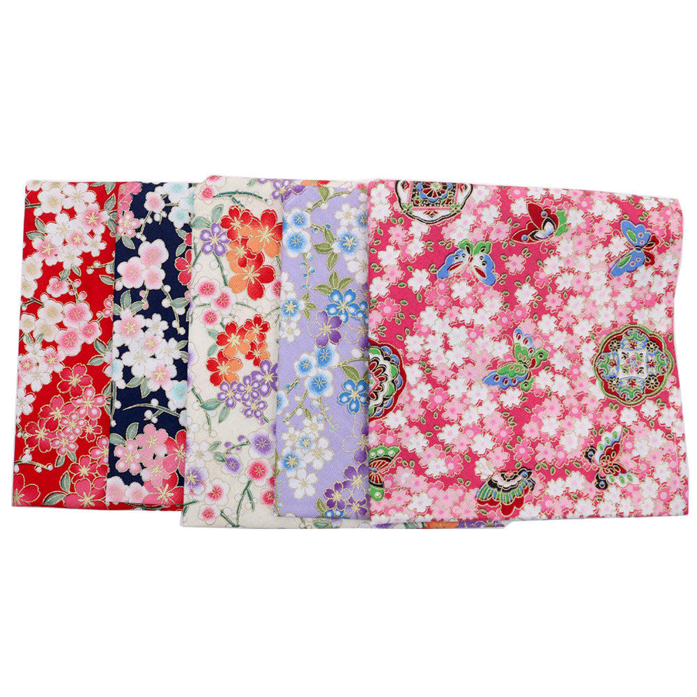 The New Hefeng Pet Triangle Towel Is Made Of Cotton