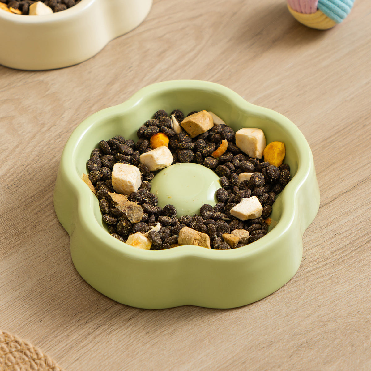 Macaron-colored Bud-shaped Ceramic Pet Bowl