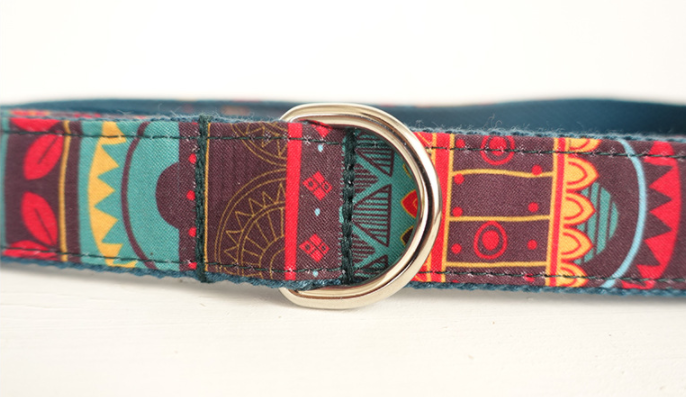 Colored pattern traction rope