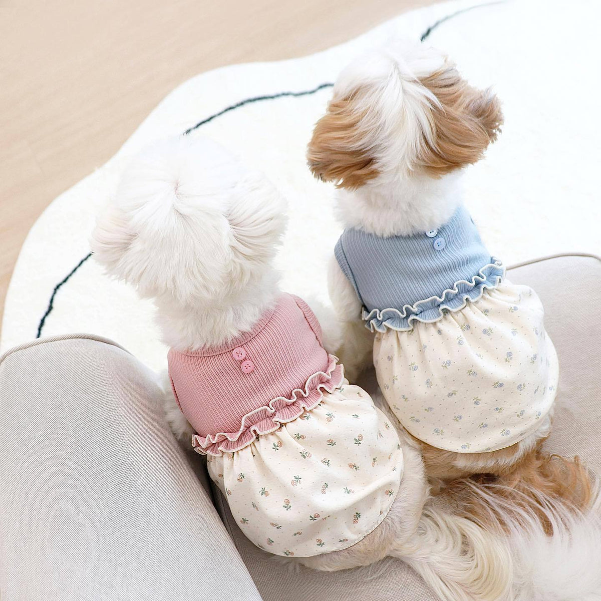 Warm And Cute Small Scarf Floral Bubble Skirt Vest