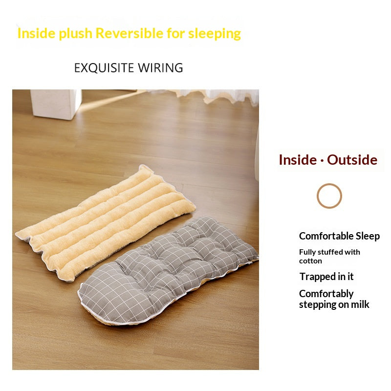 Thickened Insulated Pet Bed With A Closed Design And A Handy Handle