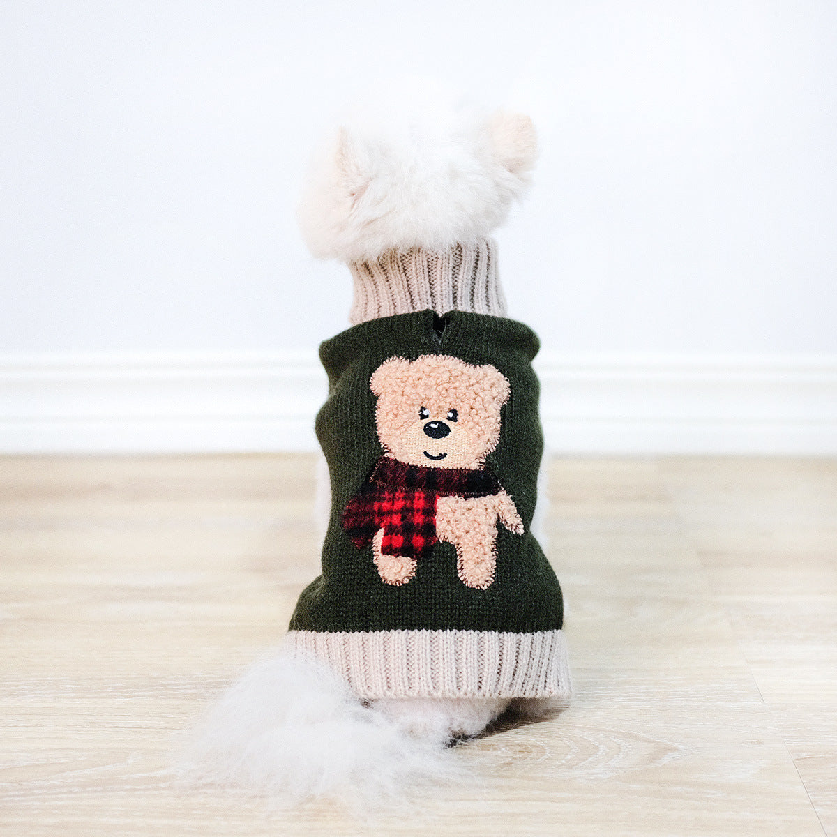 New Autumn And Winter Simple Bear Army Green Dog Sweater