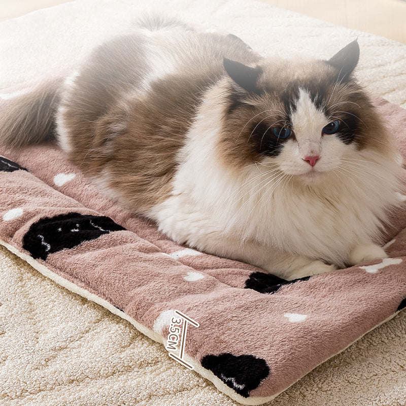 Cute Cat Blanket Pet Winter Warm Coral Velvet Pet Dog Cat Blanket Autumn And Winter Pet Supplies