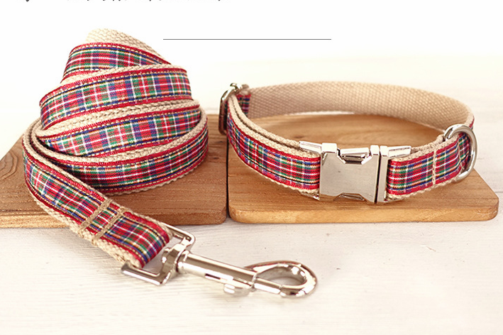 Red plaid leash
