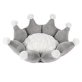 Autumn and winter crown sleeping nest