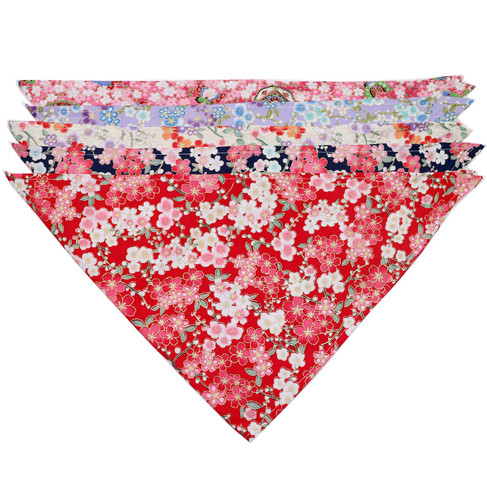 The New Hefeng Pet Triangle Towel Is Made Of Cotton