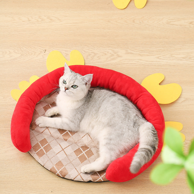 Small Dogs And Easy To Clean Mats In All Seasons