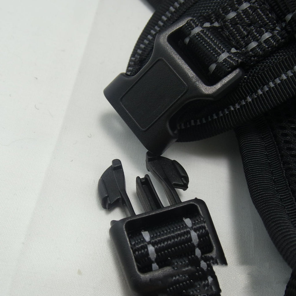 Fashion Chest Strap Hand Holding Rope