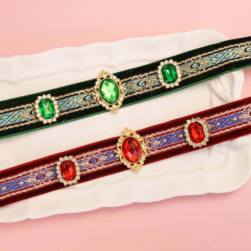 Flocked Ethnic-Style Pet Collar For Cats