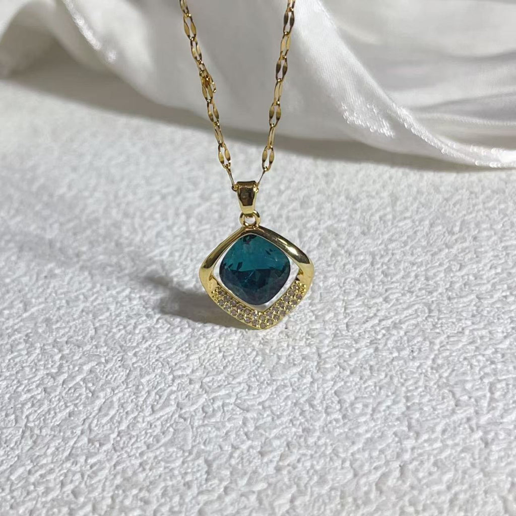 High-end Color Geometric Crystal Necklace