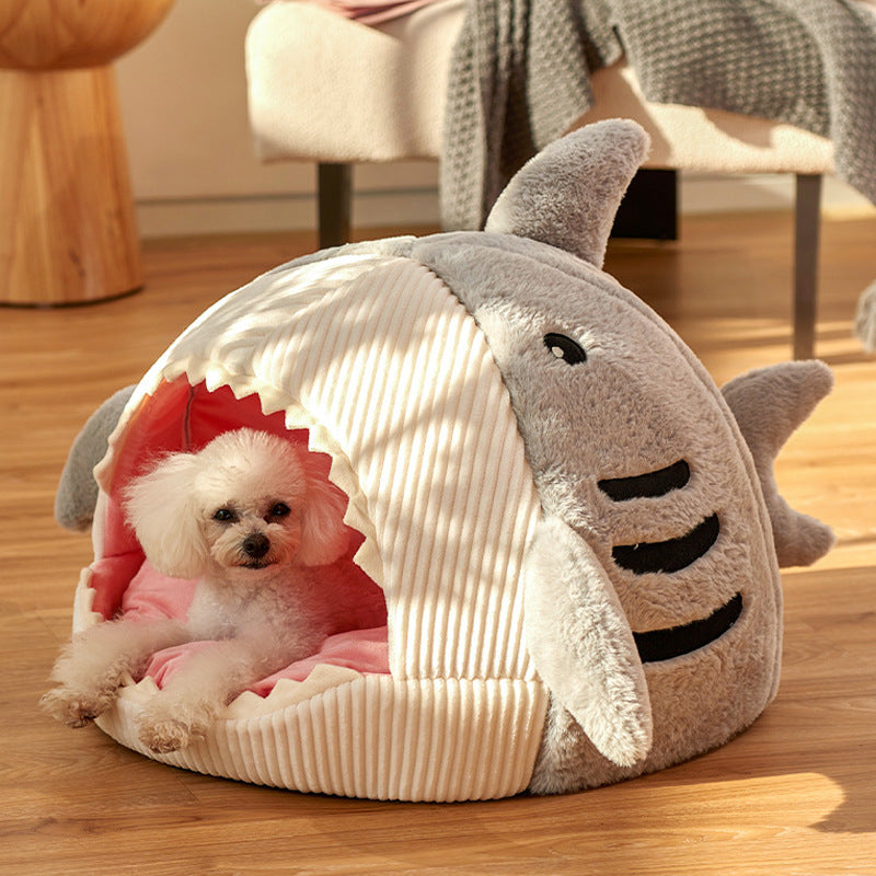 Shark Nest Bed With Cushion for Cats and Kittens
