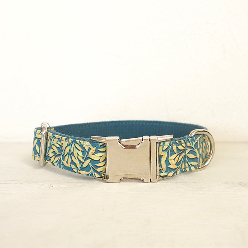 Golden leaf dog collar
