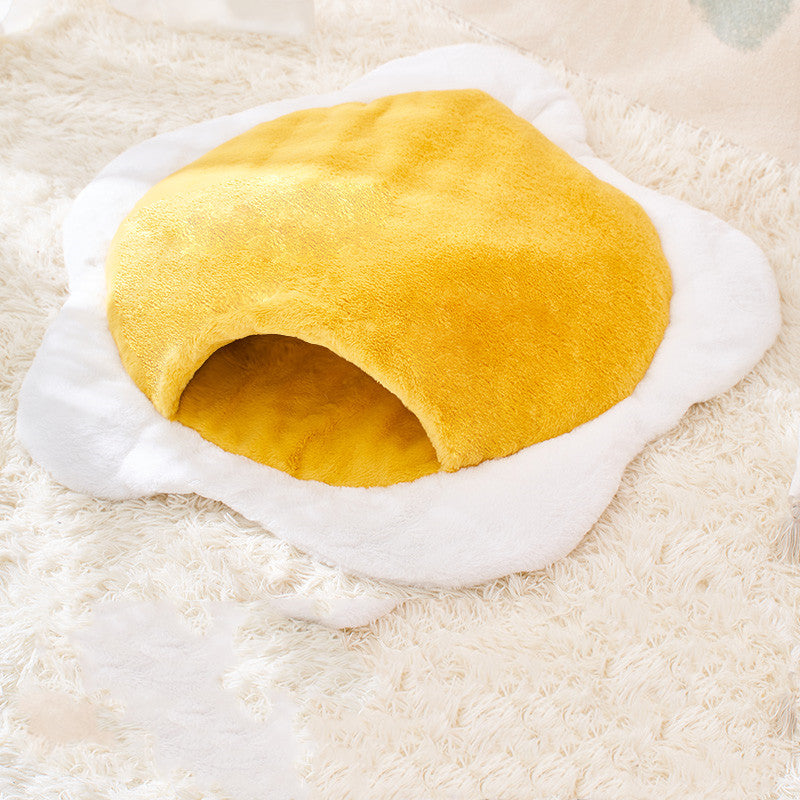 Closed Cat Sleeping Bag For Keeping Warm In Winter