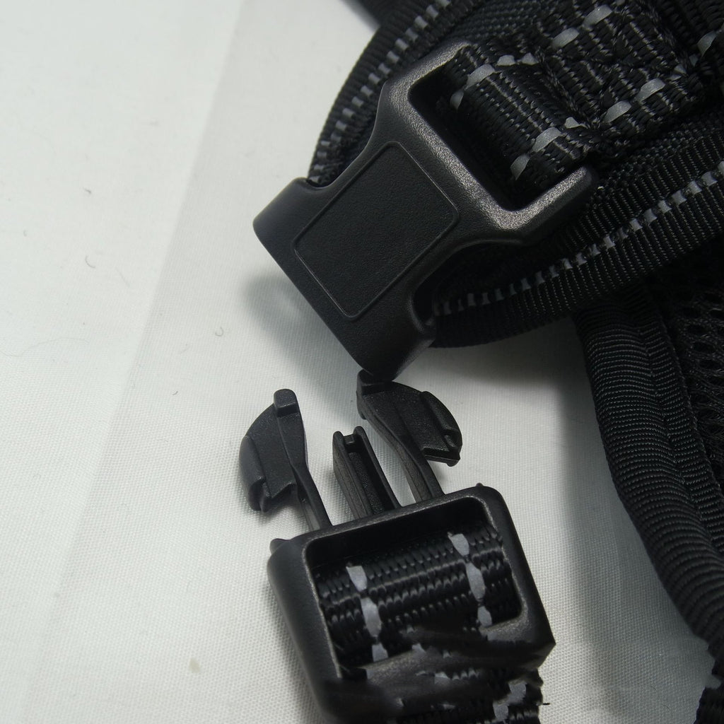 Fashion Chest Strap Hand Holding Rope
