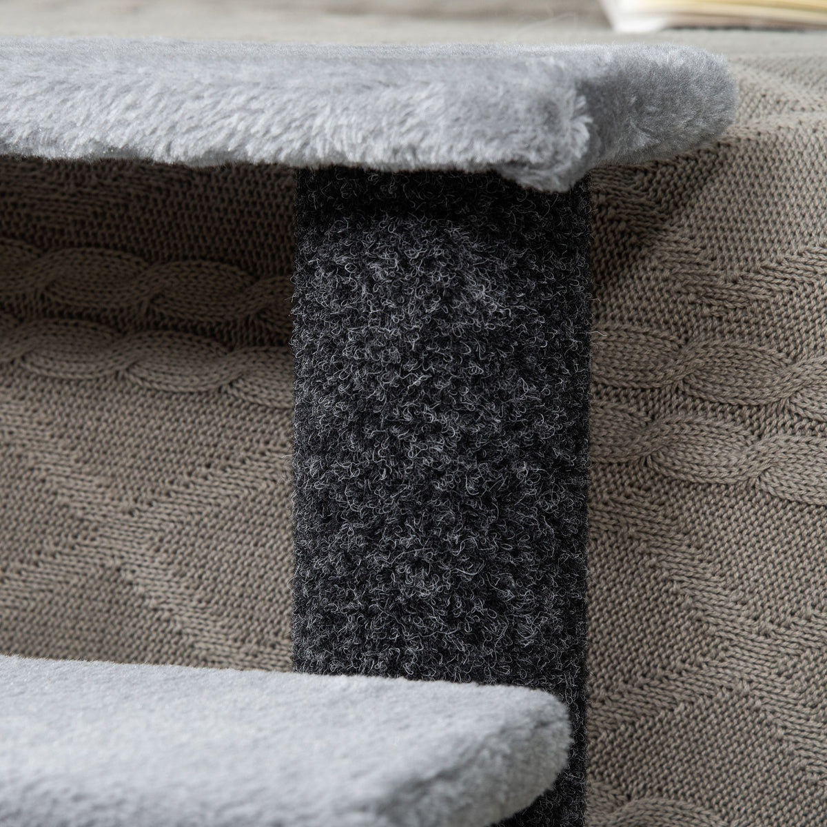 Cat Tree, Cat Tower Cat Stair Steps with Scratching Post, Hanging Play Ball for High Bed, Sofa, Indoor / Outdoor