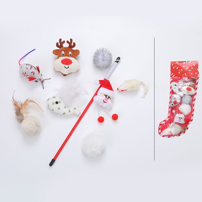 Warm Winter Cat Christmas Gift Set