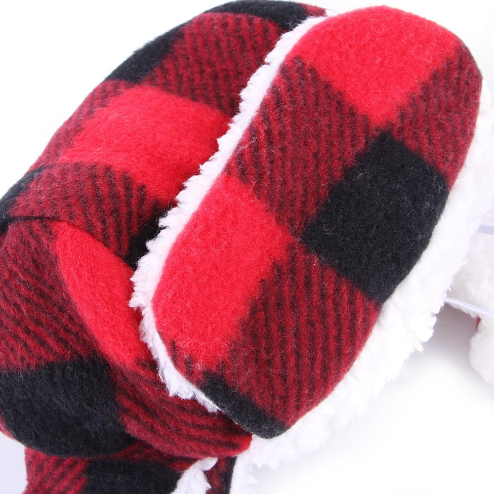 Warm Knitted Pet Hat For Golden Retrievers From The Manufacturer